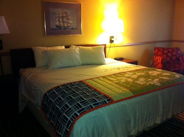 South Tacoma Suites Habitación foto